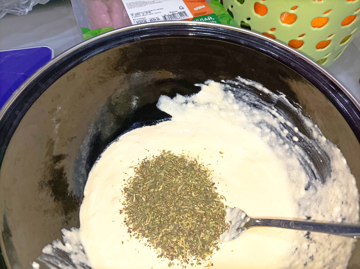 Замешиваю тесто