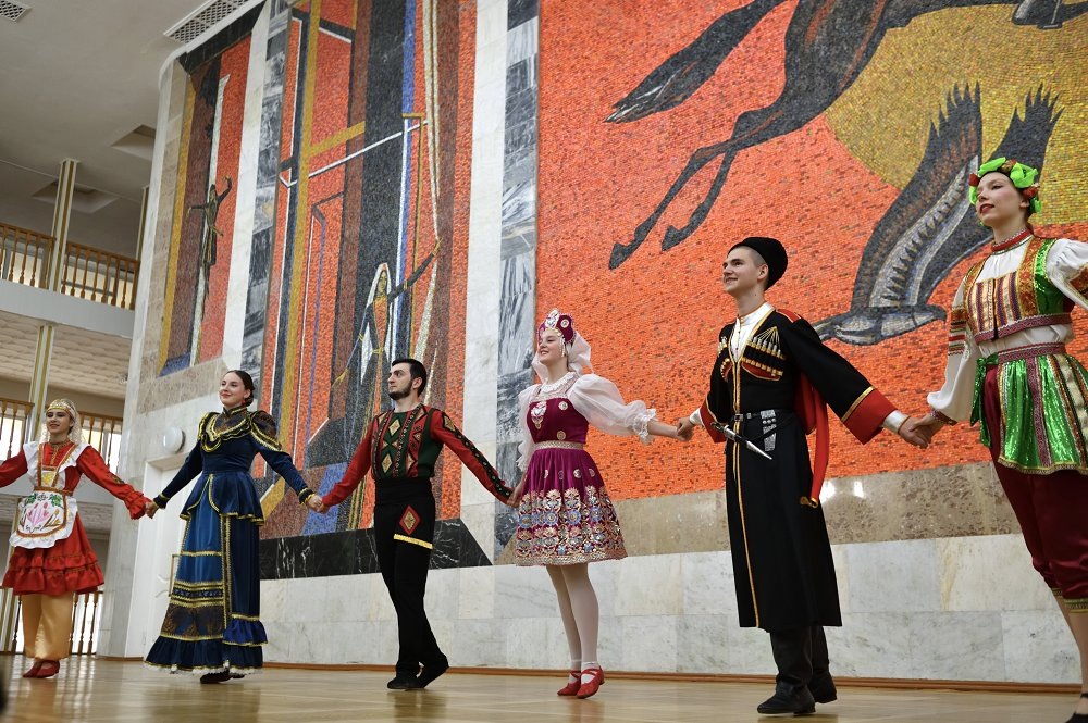 Фото: Феликс СУЗДАЛЕВ