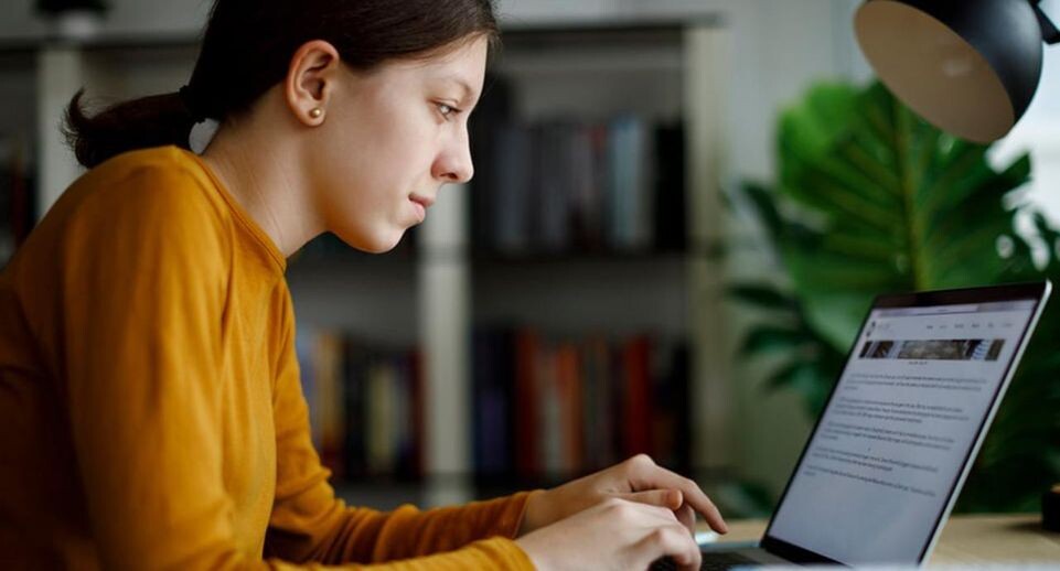    istockphoto.com/damircudic