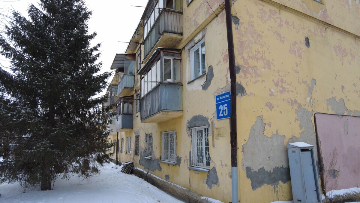    Всего на Малыгина авариными признаны семь домов   Артём Шершнев / atas.info