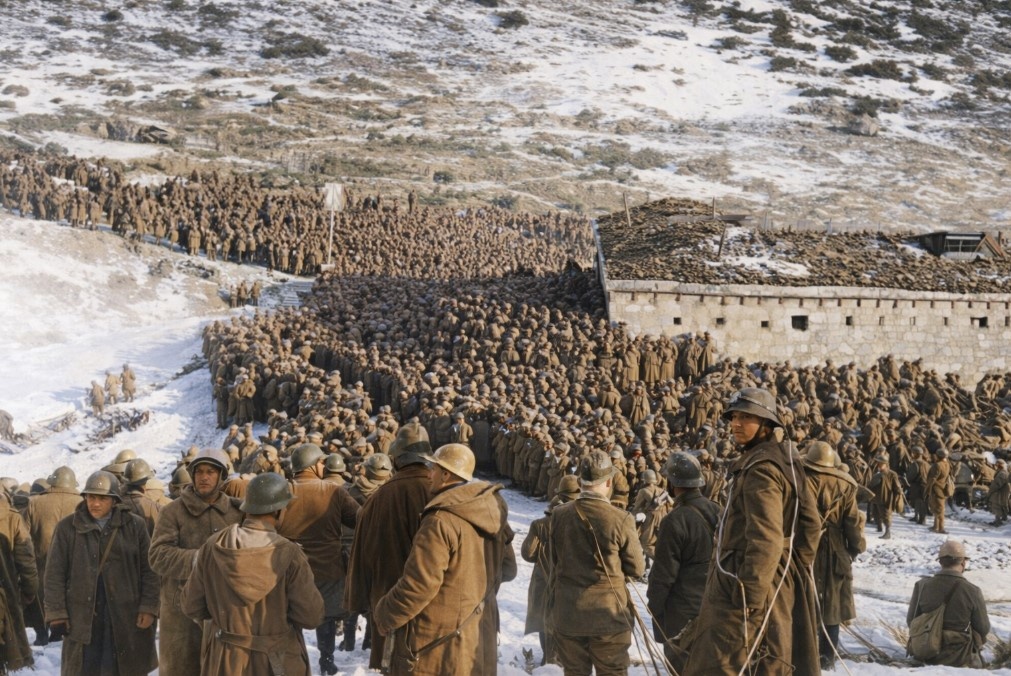 Массы итальянских пленных возле Чивидале-дель-Фриули, ноябрь 1917 года.