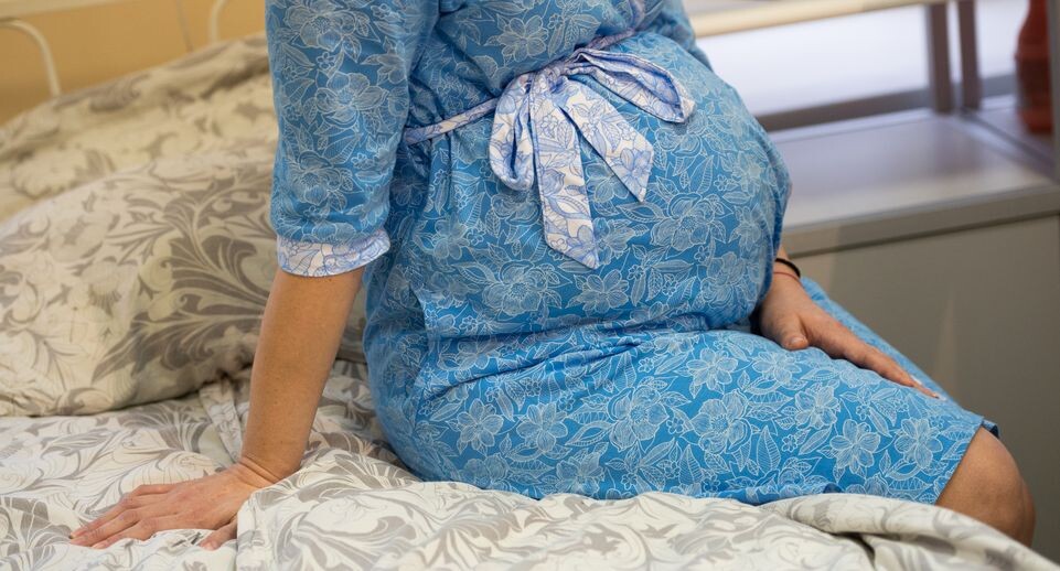    Работа врачей Московского областного НИИ акушерства и гинекологии МОНИИАГ / Медиасток.рф