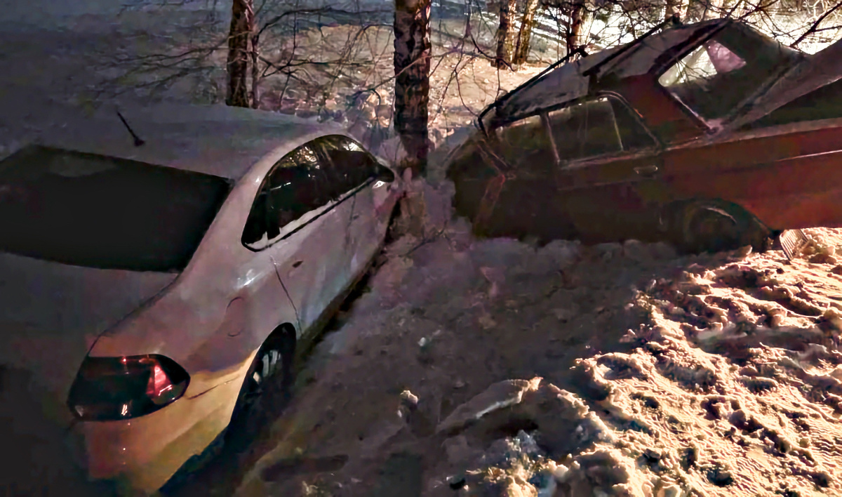     На месте аварии. Автор: редакция. Фото: МВД.