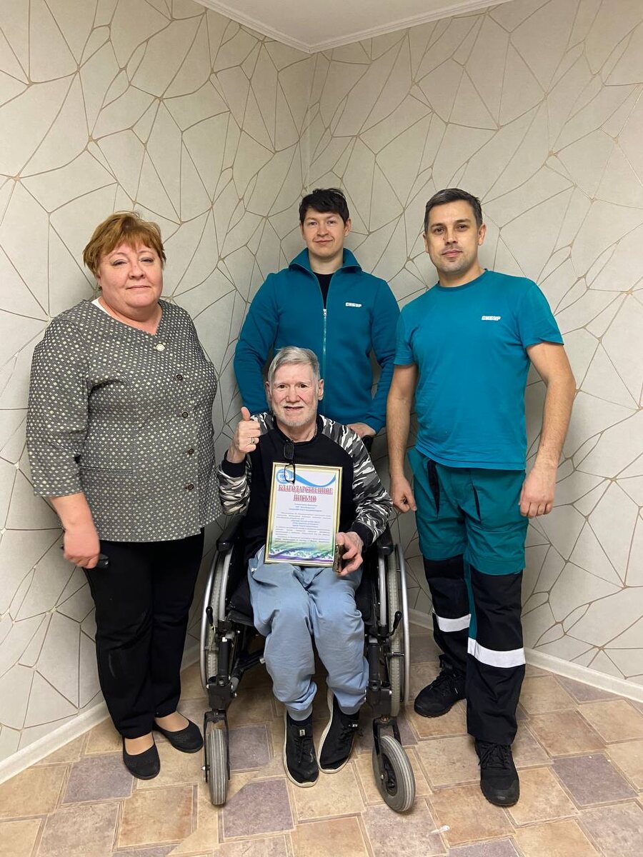    В Нижневартовске инвалиду – колясочнику помогли с ремонтом комнаты