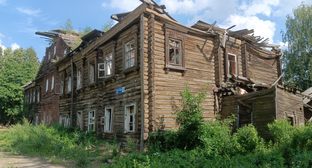 В Ярославле горел разрушенный объект культурного наследия 1902 года постройки