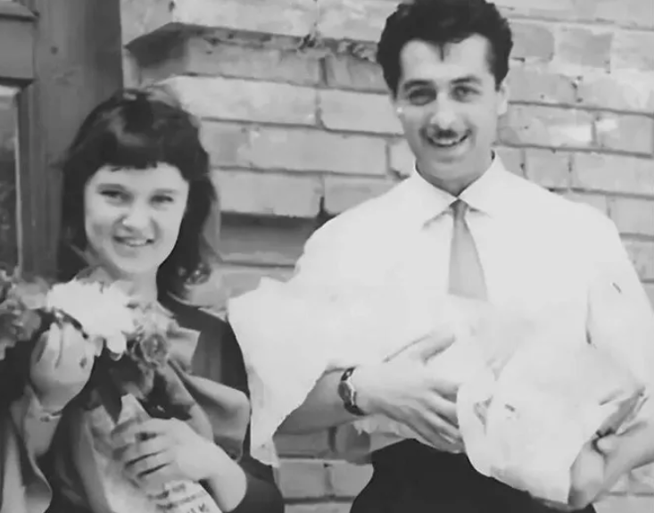 Их брак продлился четыре года, а причиной развода стали его измены