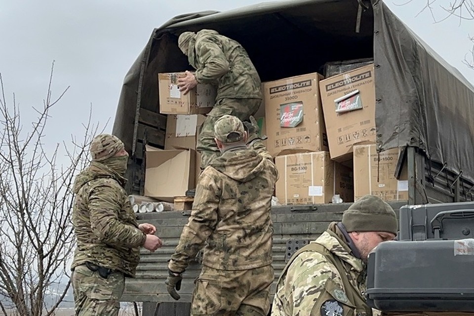    Якутия отправит в зону СВО три машины с праздничными наборами для военнослужащих Александр КОЦ