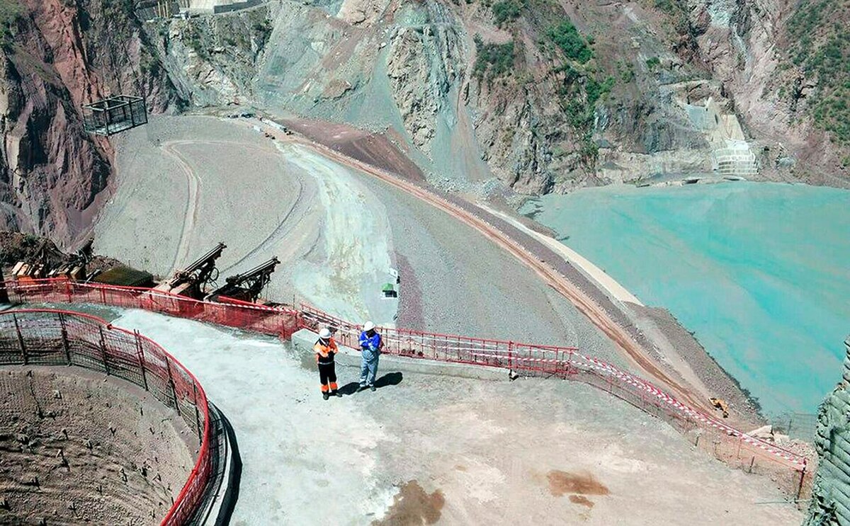 На строительстве Рогунской ГЭС. Фото с сайта sputnik.tj