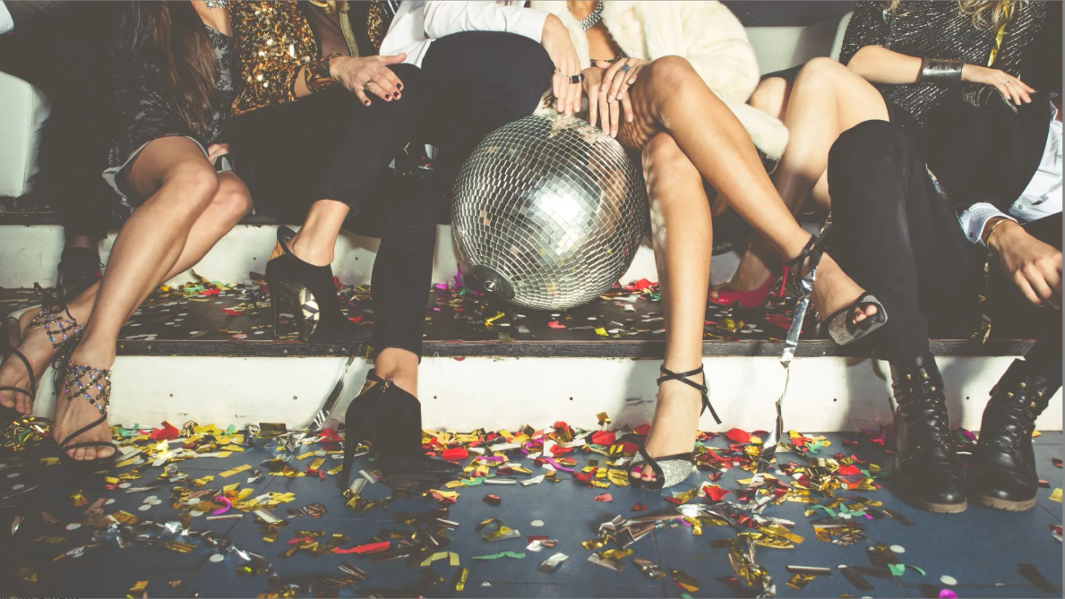 Фото с сайта https://ks-yanao.ru/narrative/obschestvo/korporativy