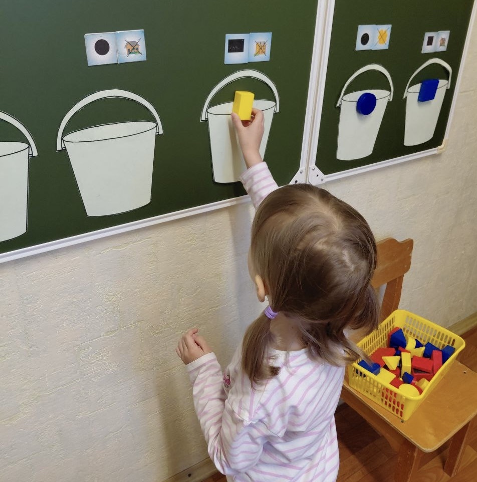 «Домашние» легкие хвостики)