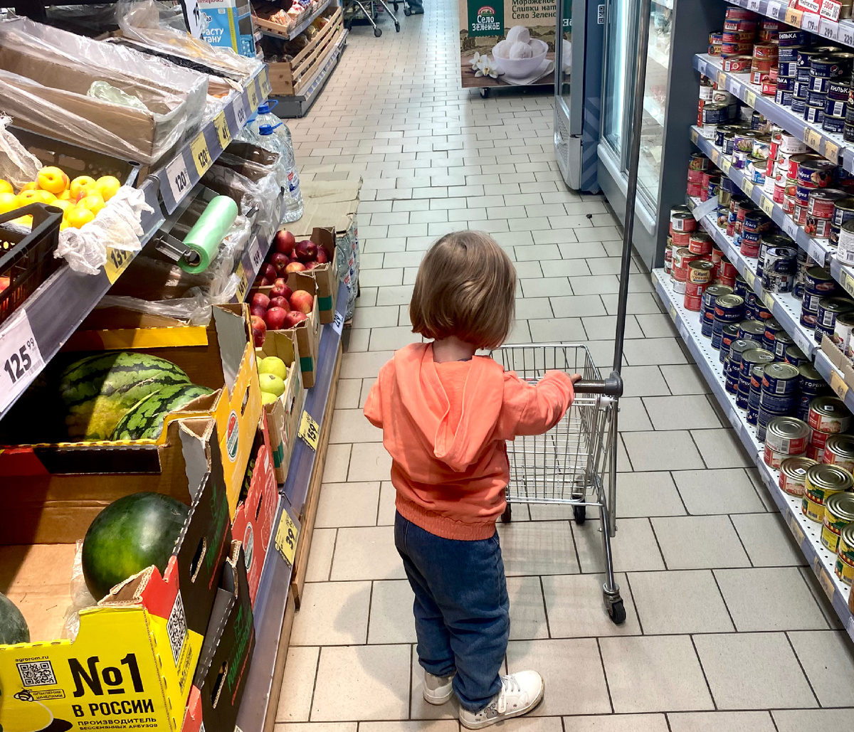 Выход в социум😅 Сашина традиционная прическа)