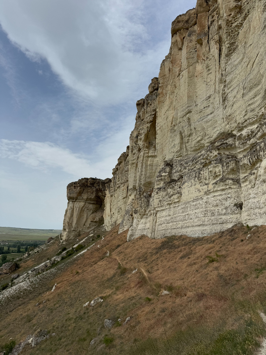 ... Белая скала видна!