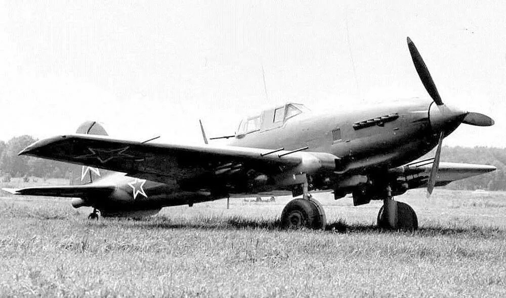 На фотографии: Ил-10 – советский штурмовик конструкции КБ Ильюшина с поршневым авиационным двигателем. Что было бы, если бы не создали реактивные двигатели? Источник фото: https://avatars.mds.yandex.net/i?id=58bd518888fc6a51587bc2670b3f8f57_l-5163012-images