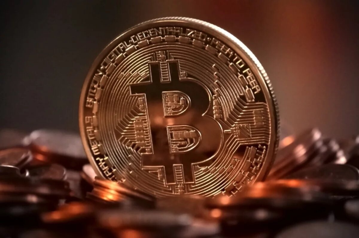    Bloomberg: криптовалютный обвал из-за биткоина обнулил почти $500 млрд