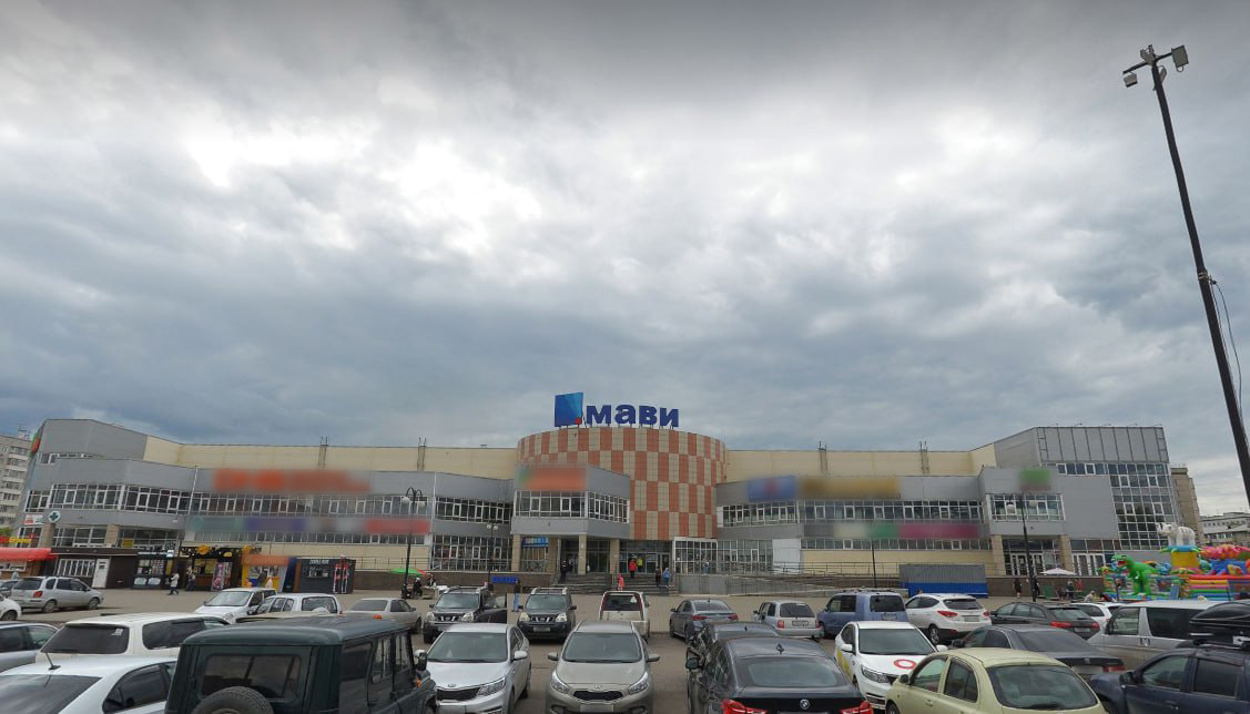     Красноярский торговый центр продают за миллиард рублей