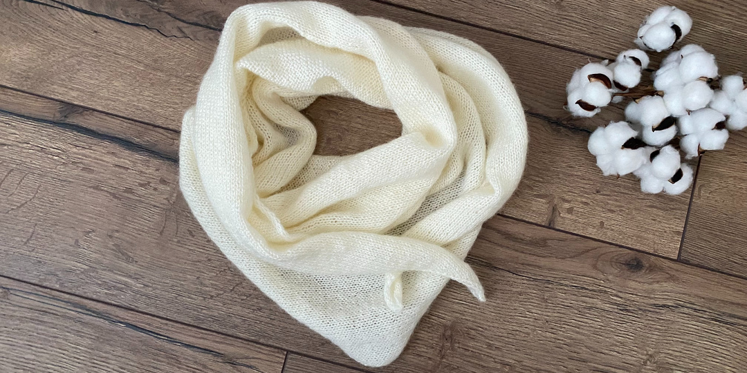 Вяжем платок (косынку, бактус) спицами - трендовый аксессуар!