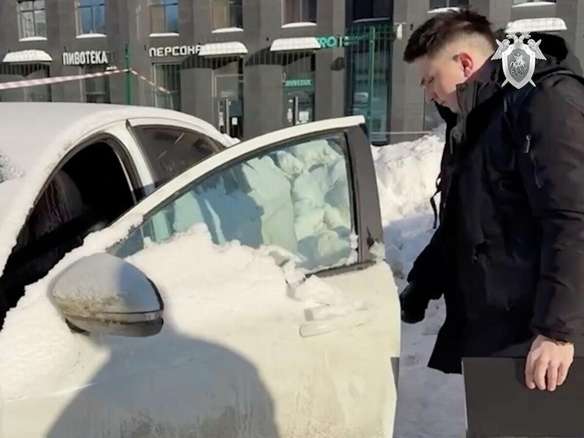    Работа СК РФ на месте обнаружения тела водителя такси вблизи улицы Большой Филевской в Москве | © Следком/Telegram