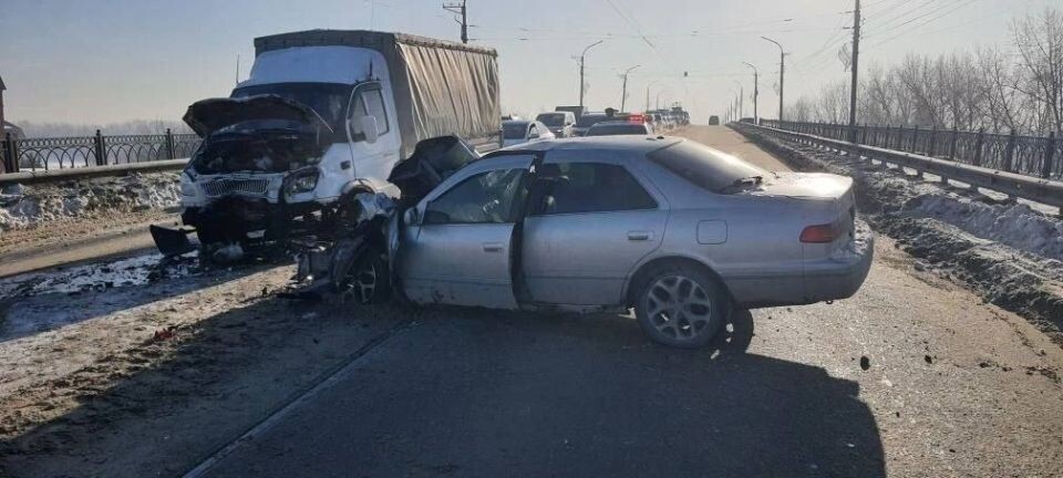    ДТП в Бийске. Источник: "ЧП Бийск | Новости"