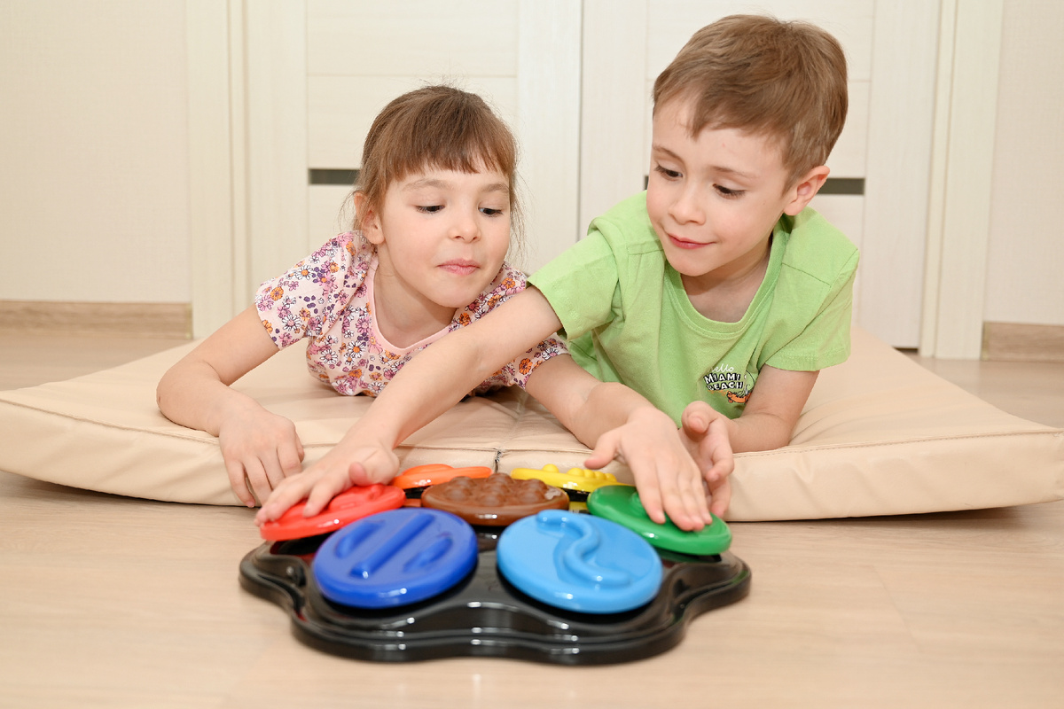 Полностью тактильный коммуникатор