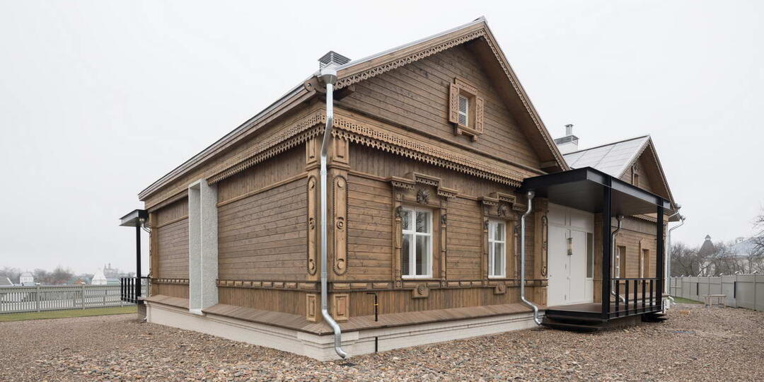 Обзор по средам для гурманов: Очень русский дом в Суздале и ещё два замечательных дома