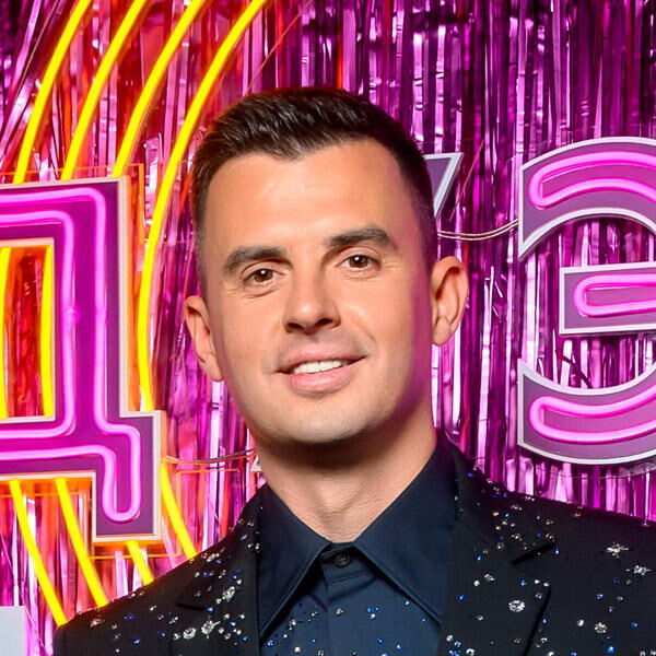     Кирилл Туриченко и Аглая Шиловская споют в шоу «Дуэты»