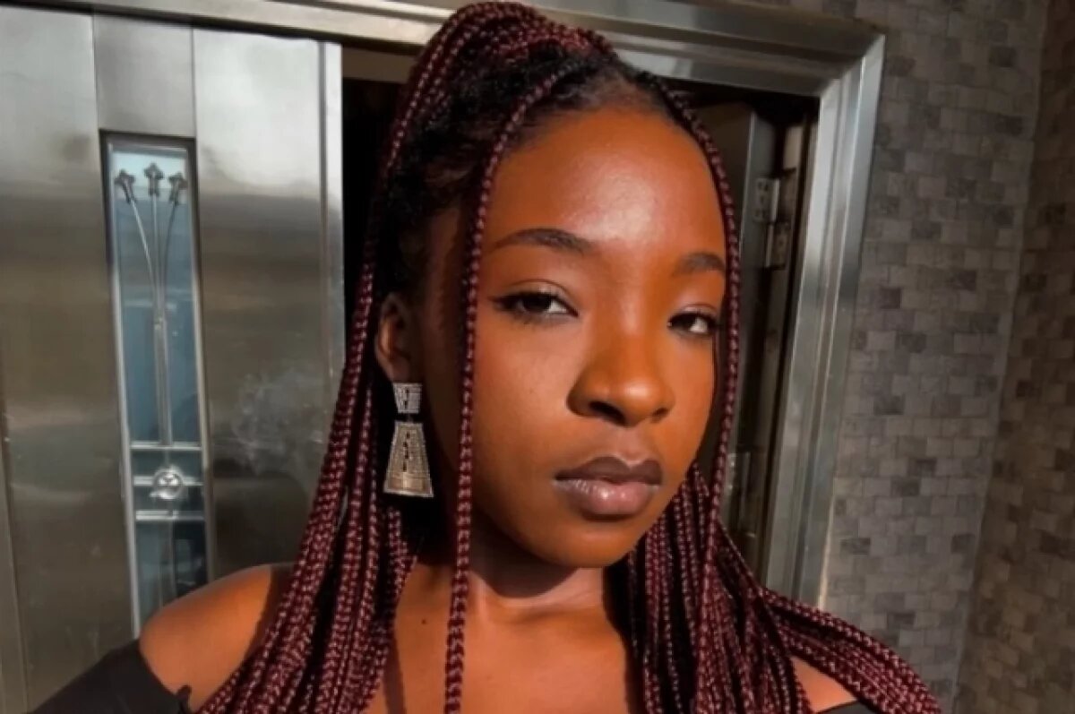    Участница шоу «Голос» в Нигерии умерла после укуса ядовитой змеи