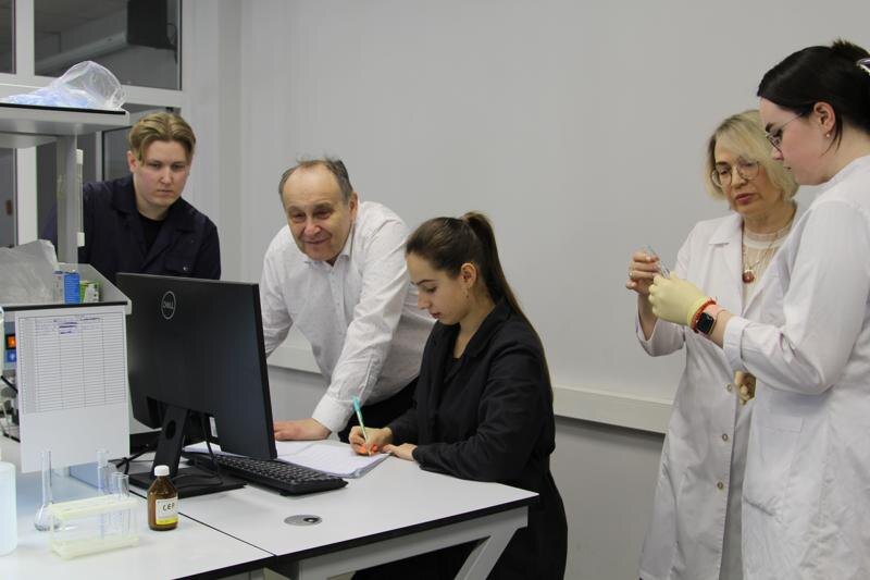    ЧелГУ / Анастасия Куренкова. Группа ученых, исследующих ПТСР