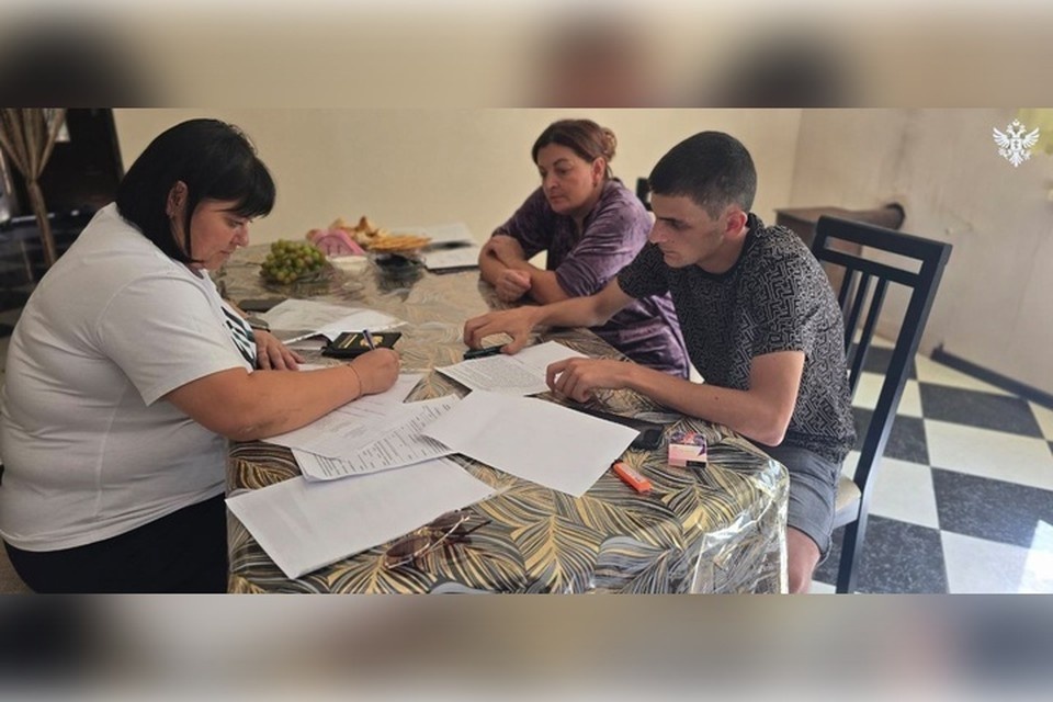    Координаторы "Защитников Отечества" помогают семьям военнослужащих в регионе. Фото: администрация Херсонской области