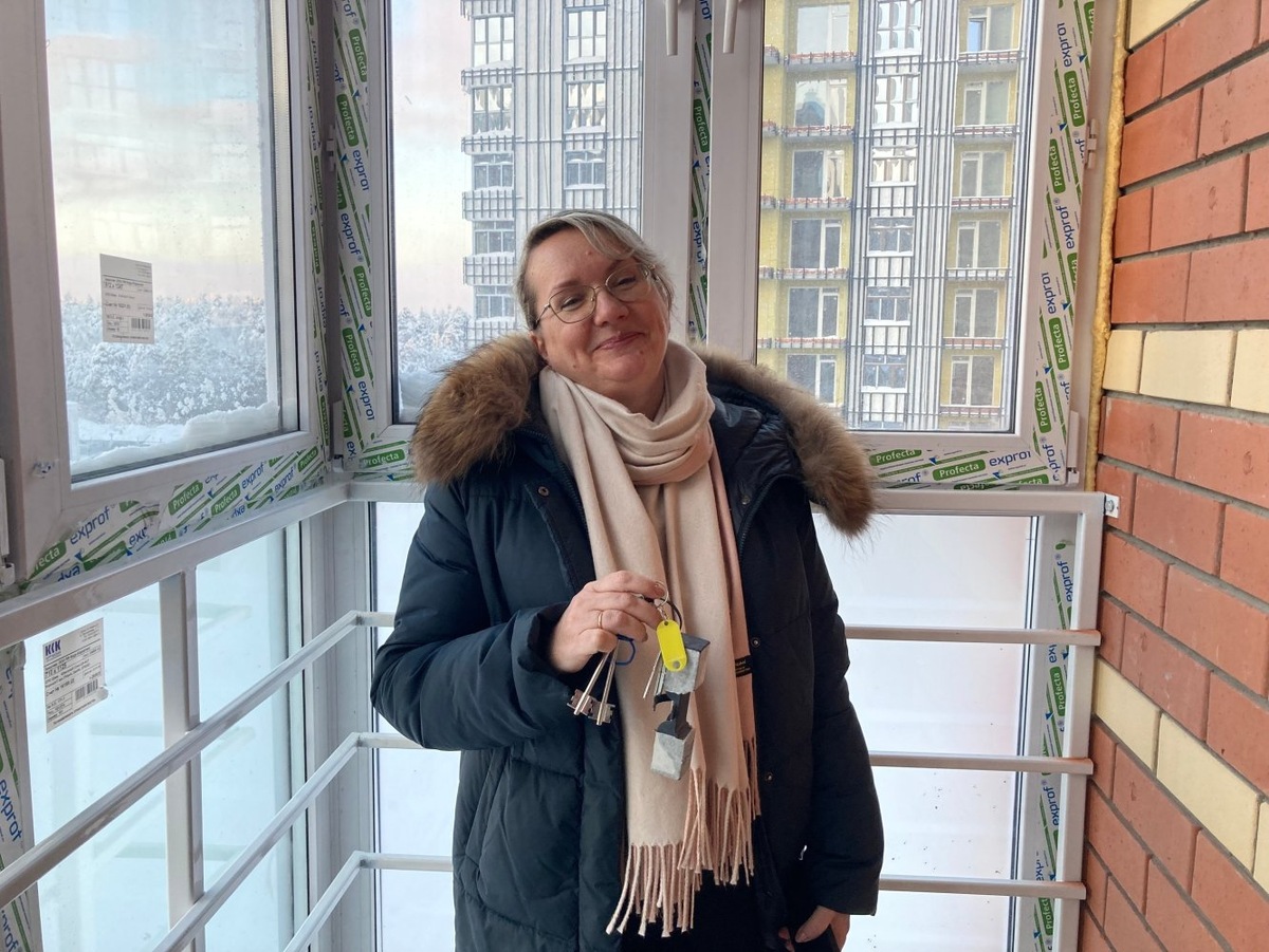    В Сургуте дольщикам последнего проблемного дома Югры начали выдавать ключи
