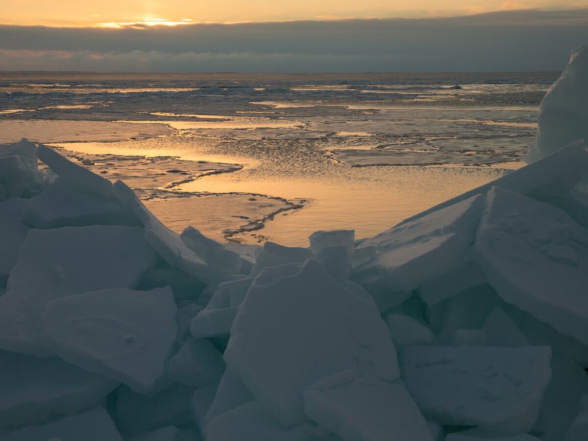    Рассвет на побережье Охотского моря. | © РИА Новости / Сергей Красноухов