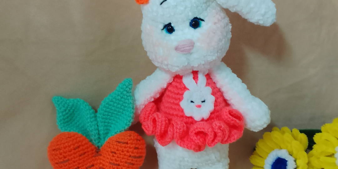 Заюшка-Пушинка , вяжем крючком 🧶🧶🧶 . МК игрушки.
