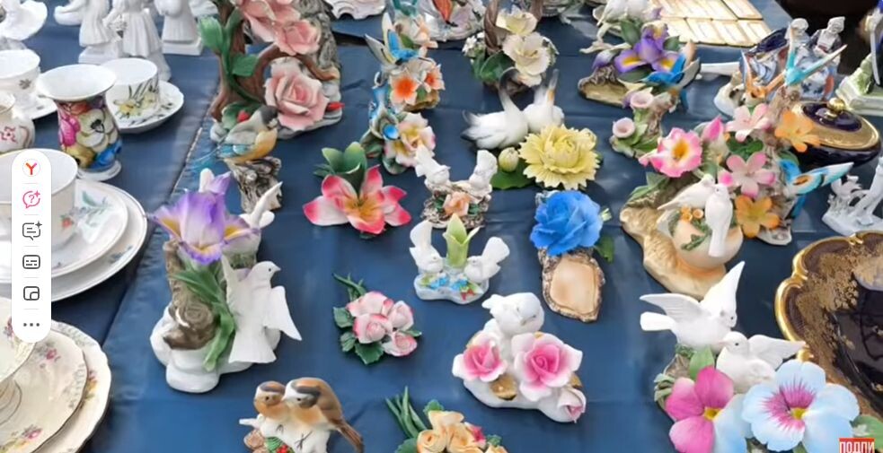 Цветы в фарфоре.