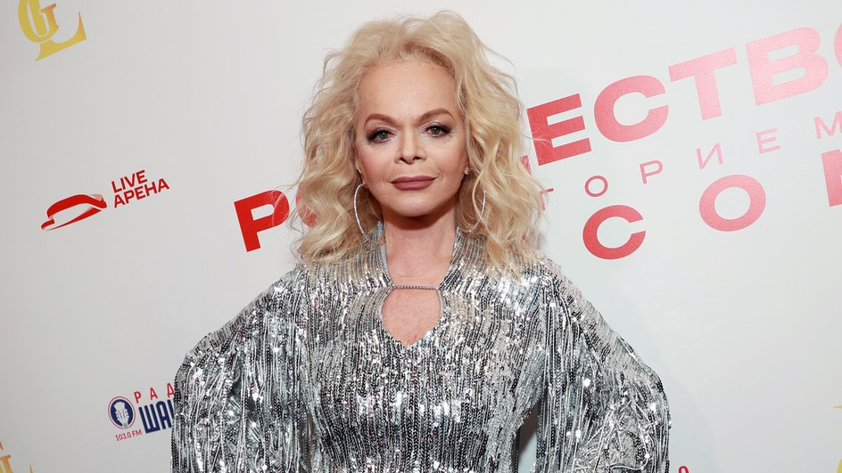 Лариса Долина