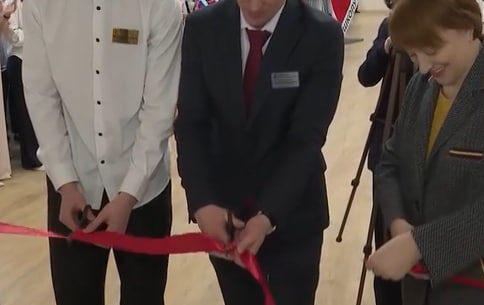     Одна из старейших назаровских школ открылась после ремонта