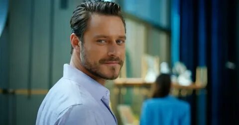 Фото из интернета. Эмир Дамирхан, герой сериала.