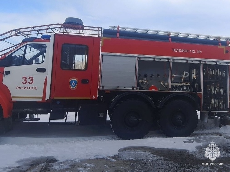     Пять человек тушили горящий «Шевроле Круз» в Ракитном, фото: vk.com/wall-172503511_9887