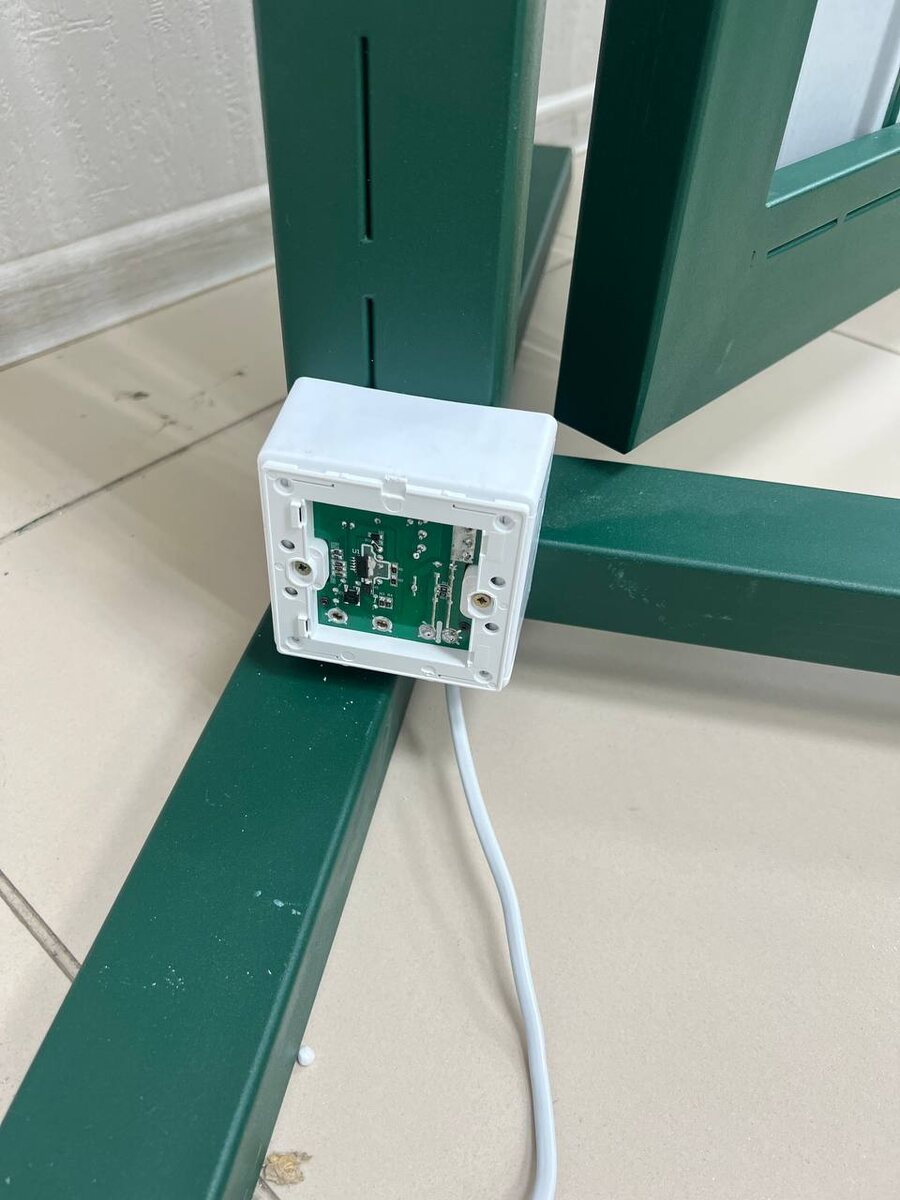 Блок питания замка.