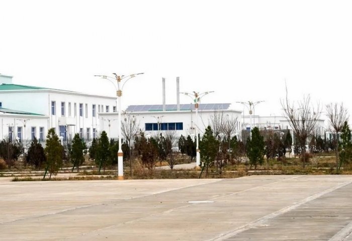 Средняя школа № 33 села Нурлы заман Ахалского велаята