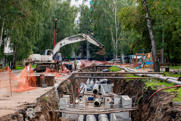    Капитально отремонтировано 44 км сетей водоснабжения и водоотведения — на это ушло еще 1,7 миллиарда.   
Фото: «БИЗНЕС Online»