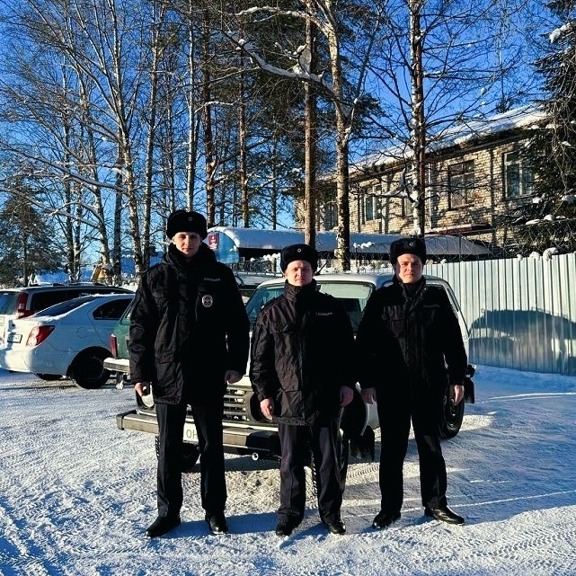    Спасти людей при пожаре в Муезерском помогли местные участковые. Фото: МВД Карелии