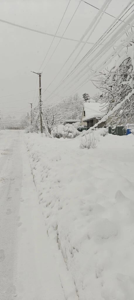 О повреждениях проводов связистам часто сообщали жители района.