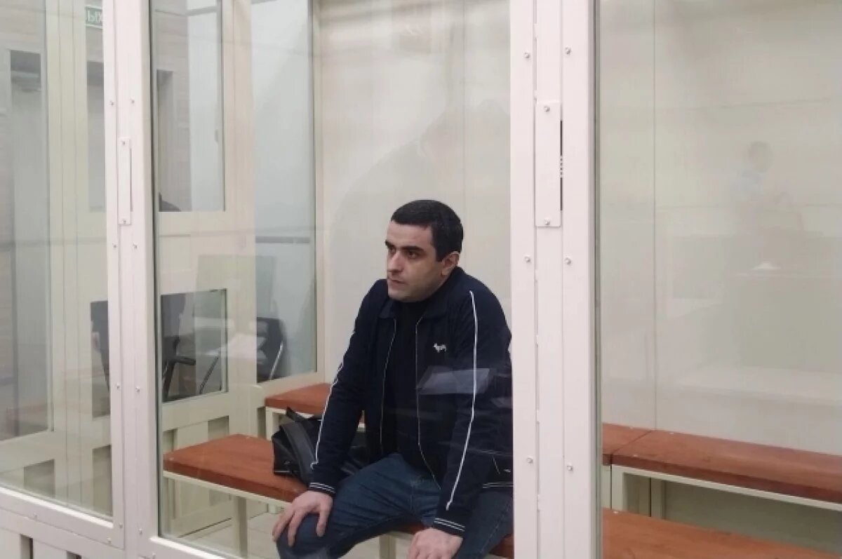    Марзпетуни Галустян говорит, что родители его хорошо воспитывали.