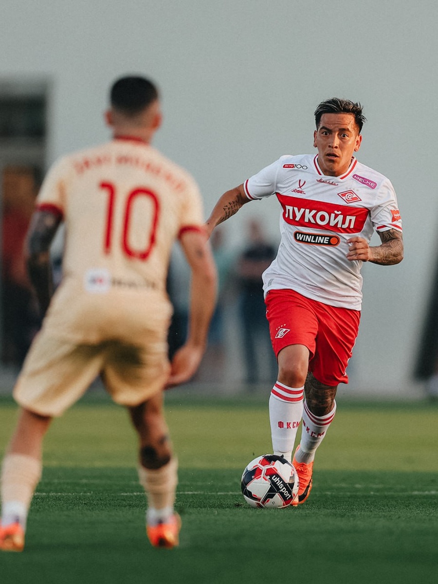    «Спартак» с Карседо выглядит порой непривычно. Время на поиски состава еще есть.Александр Владыкин