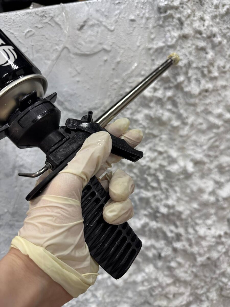 Монтажная пена для декора