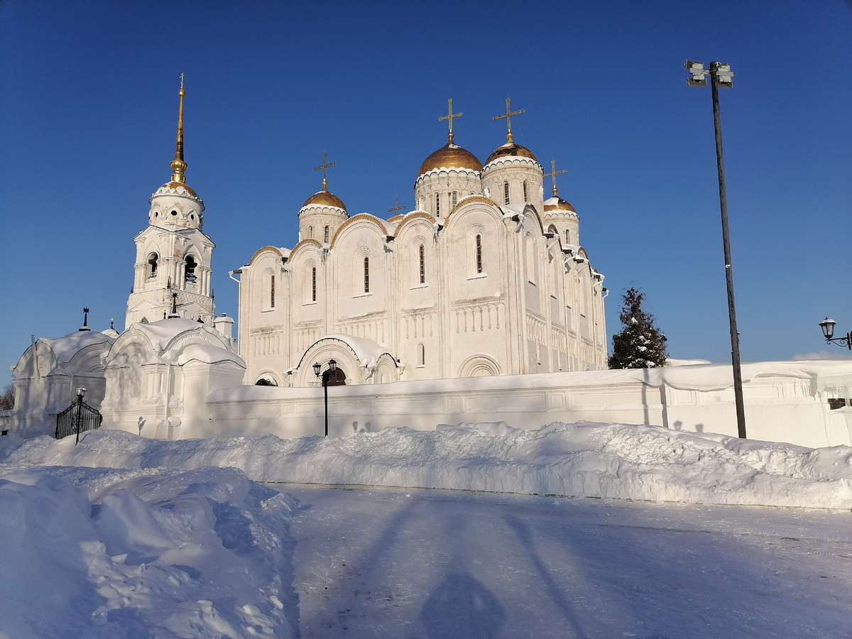 Вид на собор с юго-западной стороны 4.2.26