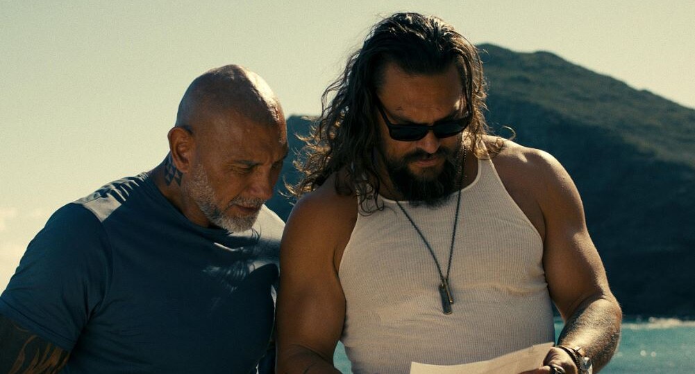 Новые отличные зрелищные боевики со звездами в главных ролях