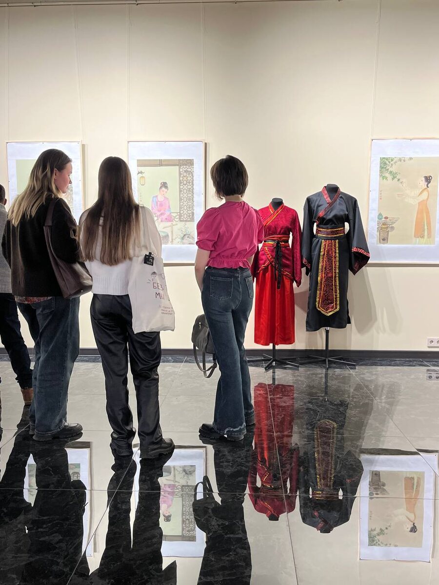 Листайте вправо, чтобы увидеть больше изображений