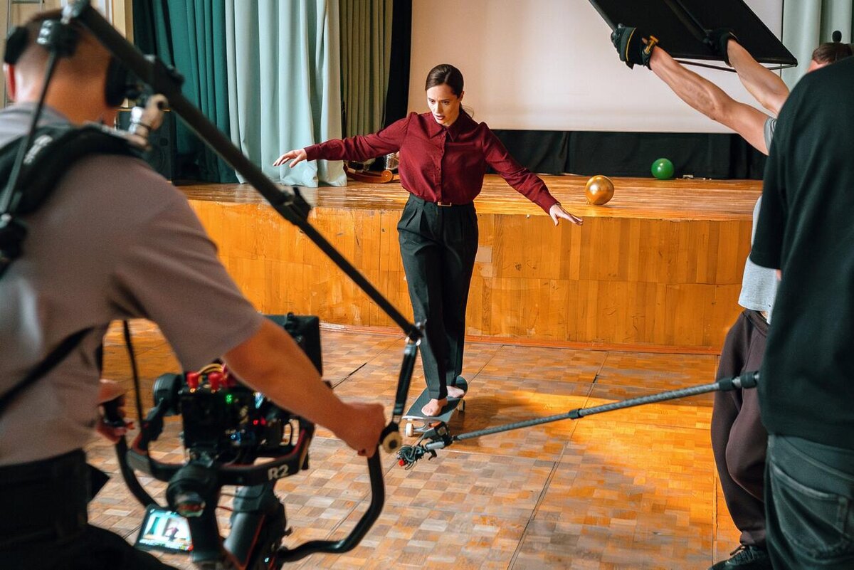    «Своя в доску», 2026 кадр со съемок, пресс-служба