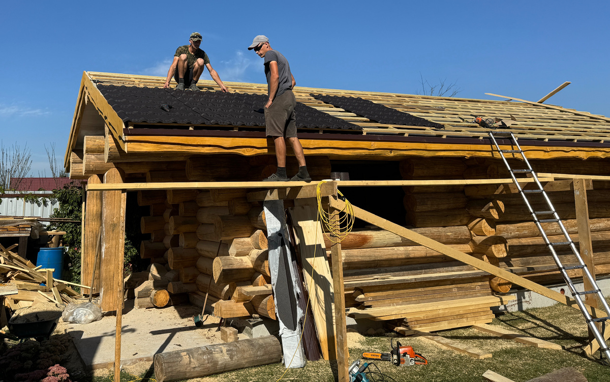 монтаж Кровли Гумибо на баню-сруб в Подмосковье