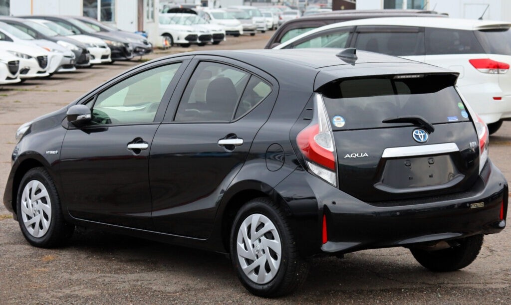    Toyota Aqua с гибридным двигателем. Илья Наймушин / РИА Новости